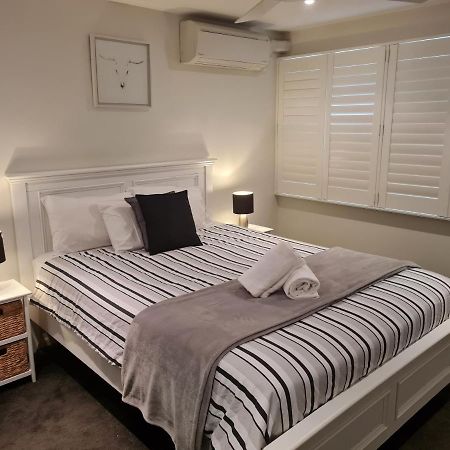 Wharf Lodge River View Apartment Maroochydore Kültér fotó